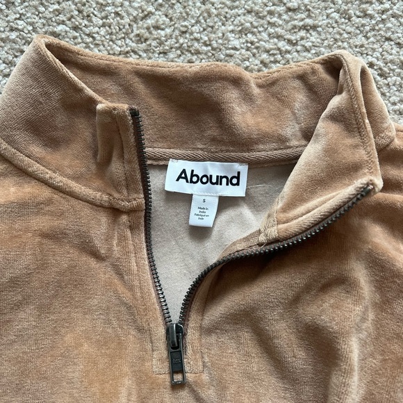 Velvet cropped hoodie - Picture 4 of 4